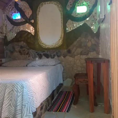 NOMADAS chalés, mini casinhas, bangalôs , área de camping e cozinha compartilhada-2